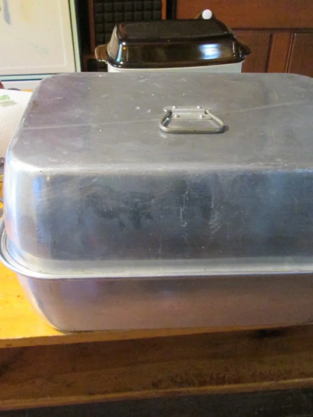 vtg Wearever 3 pc roaster 10 x17 in has rack vented sides